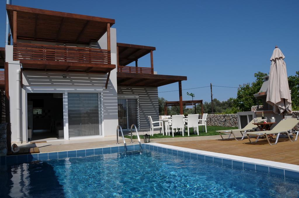 Next To Haraki Beach , Taverns Bars & 10 To Lindos Номер фото